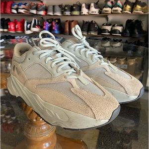 Men’s 9 (42.6) adidas Yeezy Boost 700 ‘Salt’